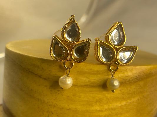 Kundan studs